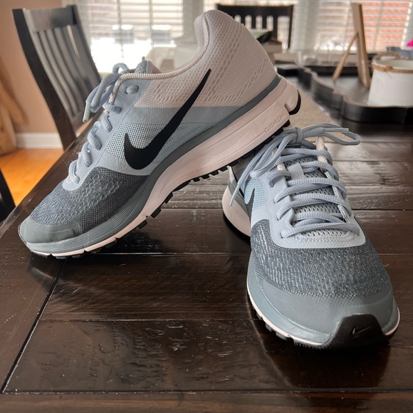 COPY - Nike Pegasus 30 size 8.5 - Picture 1 of 5